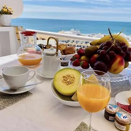 Holidays Penthouse Sea View Apartamento