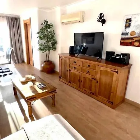 Penthouse Sea View By Holidays شقة *