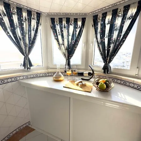 Holidays Penthouse Sea View Apartment