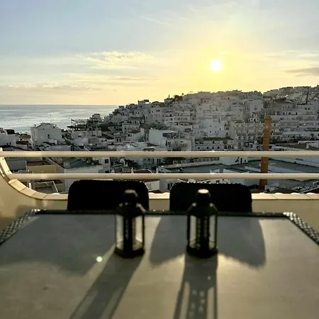 Penthouse Sea View By Holidays شقة *