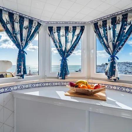 Penthouse Sea View By Holidays *