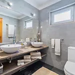 Penthouse Sea View By Holidays * البوفيرا